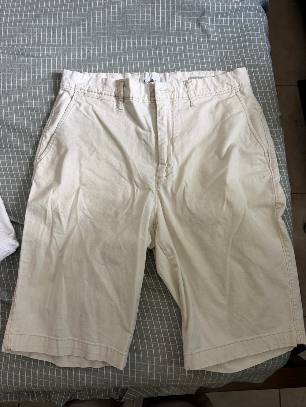 Goodfellow & Co Cream Flat-Front Cotton Shorts